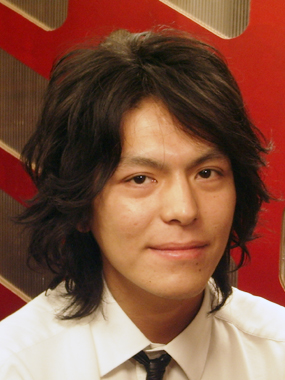 メンズ　ヘアスタイル　
ルーズミディアム