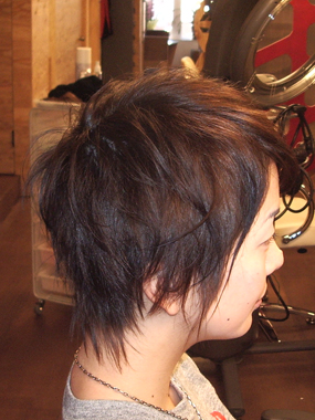 ショート　ヘアスタイル
軽やかショートサイド