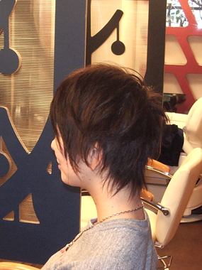 ショート　ヘアスタイル
軽やかショートバック